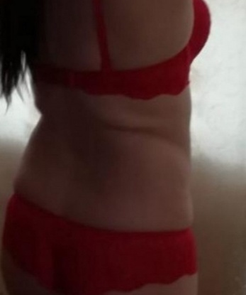 Я искусная мастерица в сфере интимных удовольствий, готовая исполнить все твои фантазии. В моих нежных объятиях ты забудешь о реальности, утонешь в волнующем океане наслаждения. Мои услуги затрагивают широкий спектр возможностей: классический секс, оральный секс, ролевые игры и многое другое. Я открыта к экспериментам и новым ощущениям. На моих фотографиях ты увидишь мои изысканные формы, которые обещают много приятности. Открой новую главу в своей жизни соблазнительной интимной с Москвой. Позвони мне! 😉🌹 13333, 36 лет